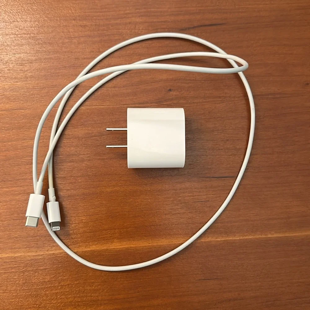 White USB Wall Charger with Cable